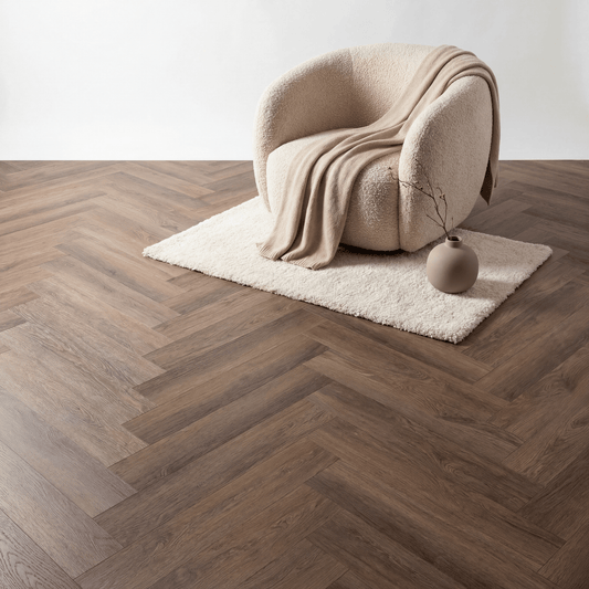 Altessa Visgraat Brown Plak PVC - Vloerenbeer