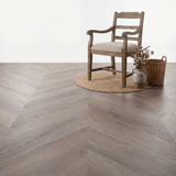 Lux Tenebrae Chevron Chêne Fumé PVC en Planches
