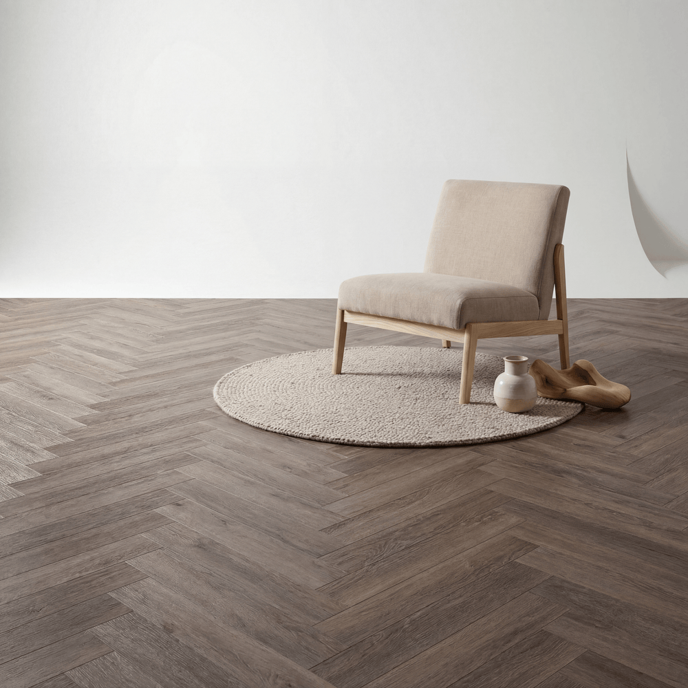 Lux Tenebrae Visgraat Smoky Oak Plak PVC - Vloerenbeer
