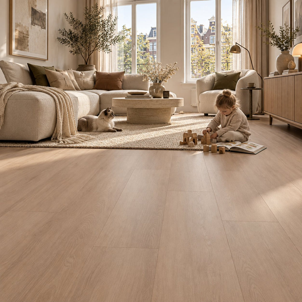 Altessa Rechte Plank Smoky Plak PVC in een Nederlands interieur