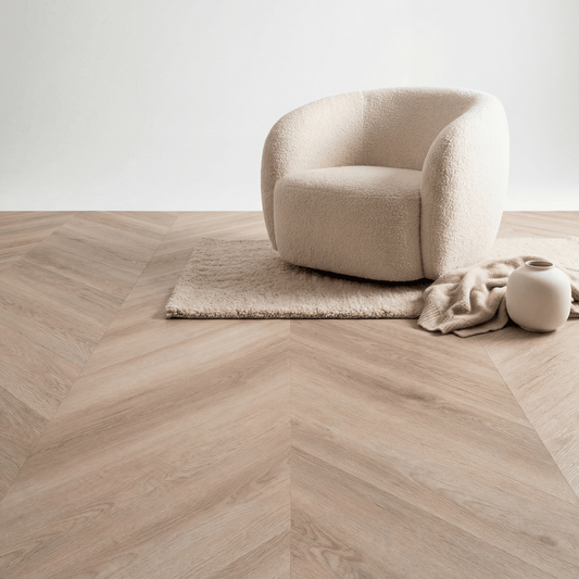 Lux Tenebrae Chevron Natural Oak Plak PVC - Vloerenbeer
