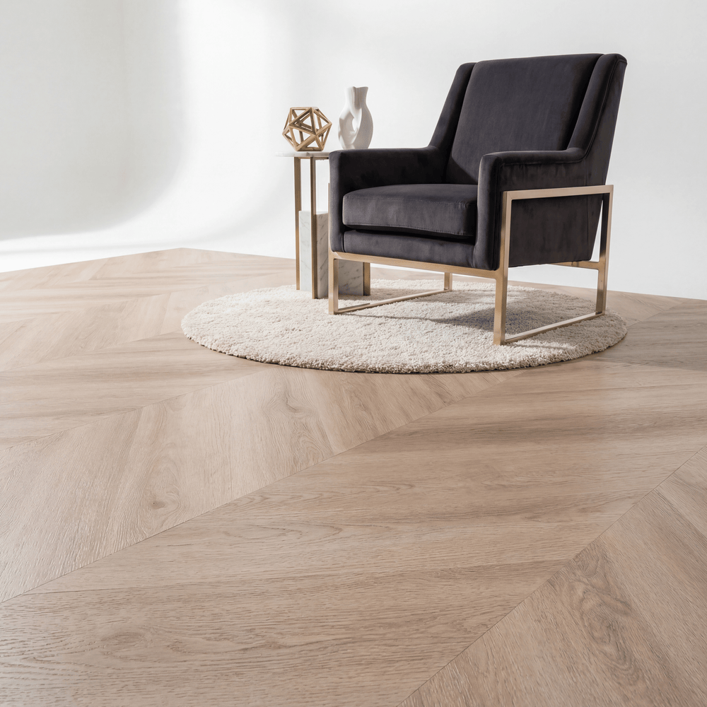 Lux Tenebrae Chevron Natural Oak Plak PVC - Vloerenbeer