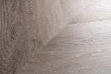 Lux Tenebrae Chevron Chêne Fumé PVC en Planches