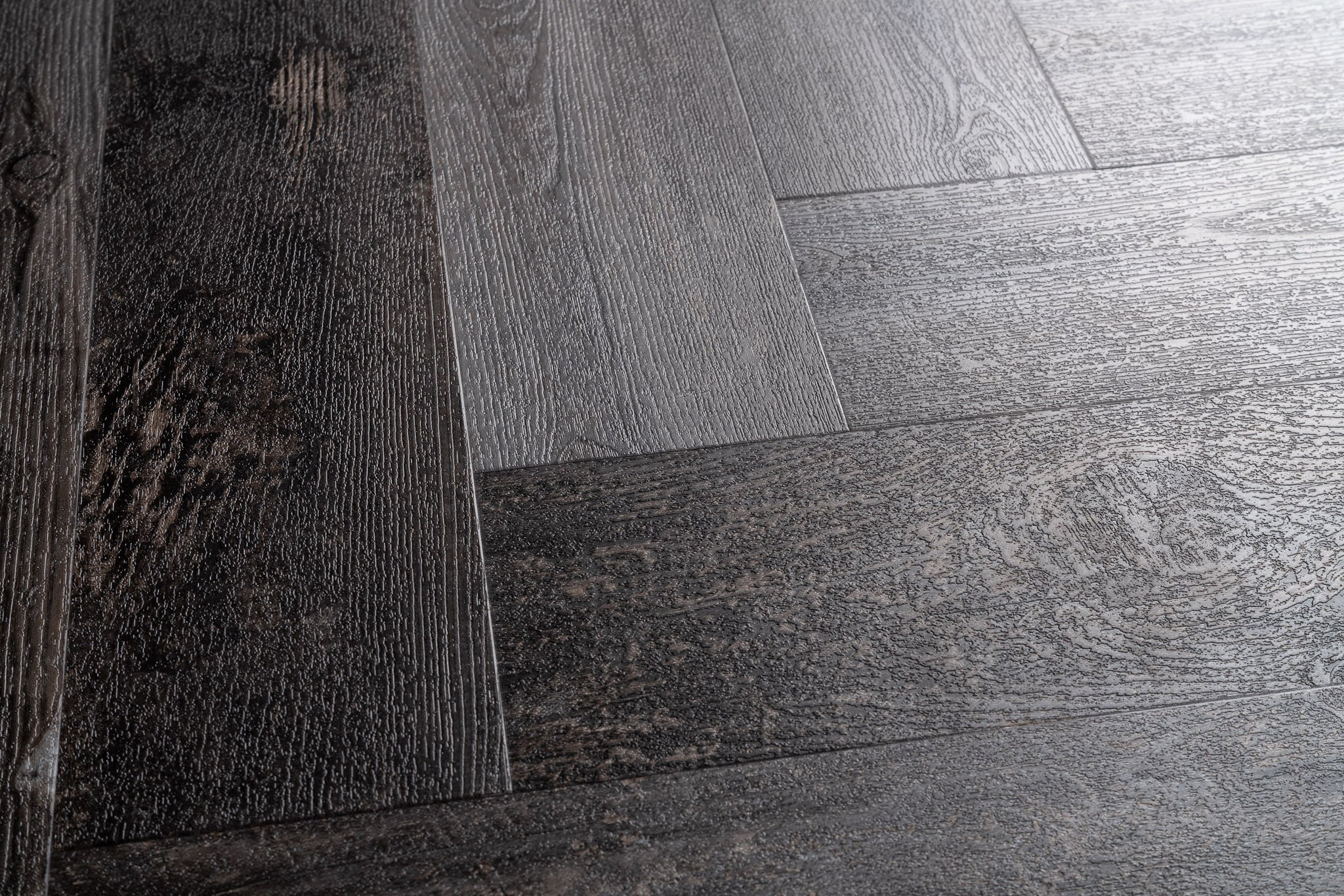 Lux Tenebrae Visgraat Charred Black Oak Plak PVC - Vloerenbeer