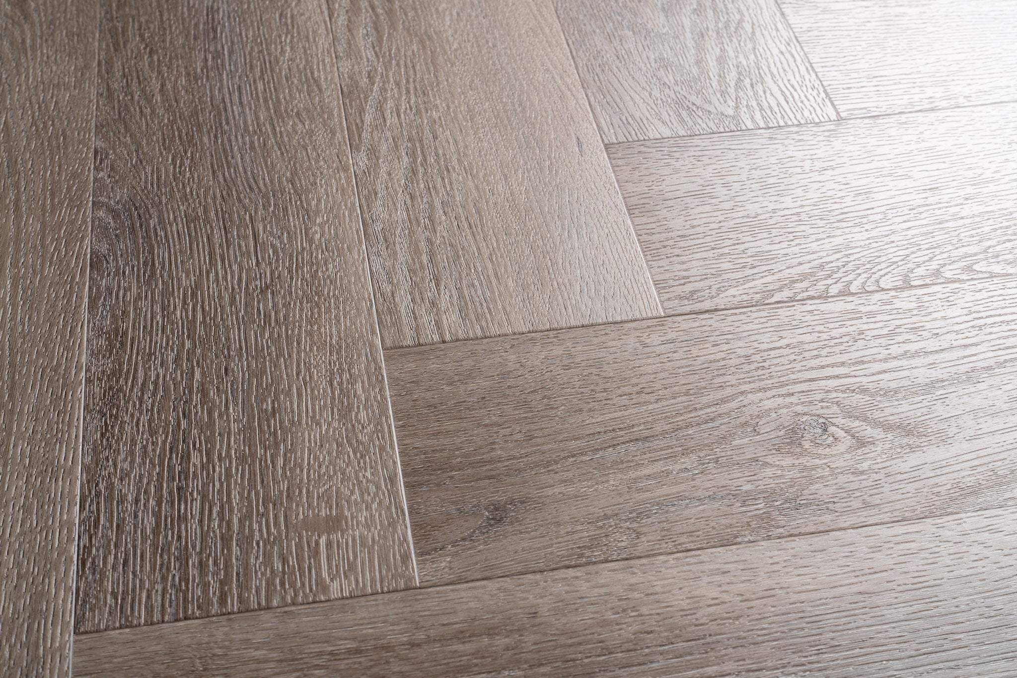 Lux Tenebrae Visgraat Smoky Oak Plak PVC - Vloerenbeer